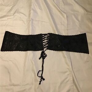 Frederick's of Hollywood Elegant Black Lace Corset